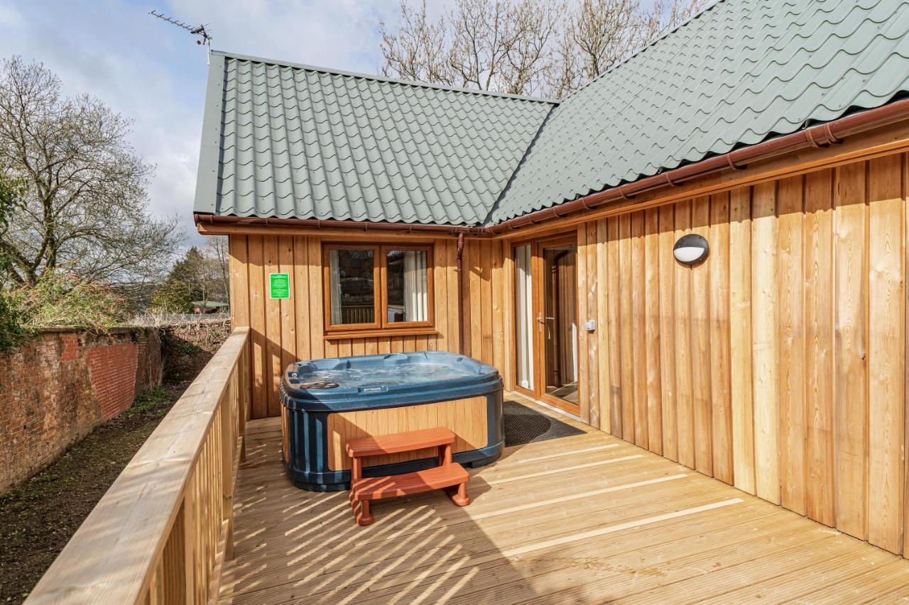 Osprey Lodge 1 With Hot Tub Newton Stewart Luaran gambar