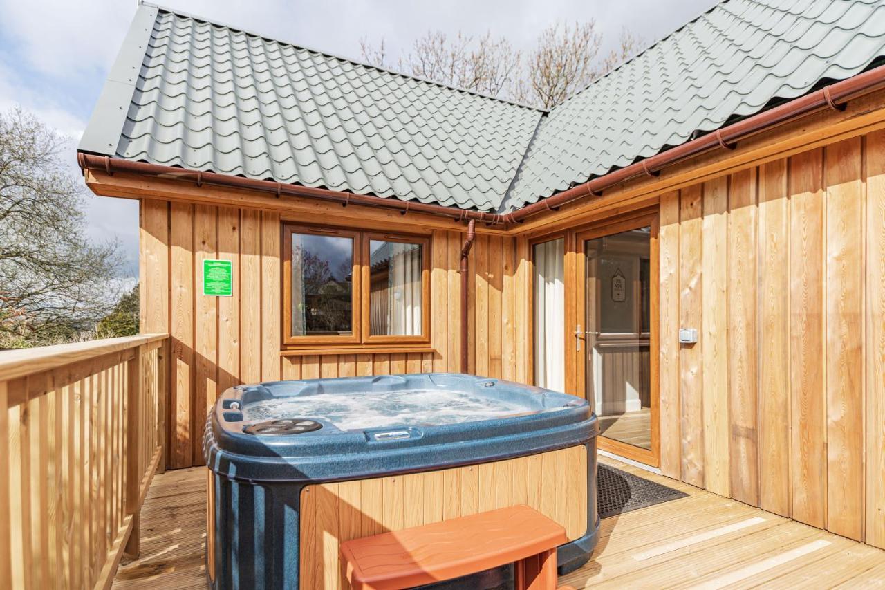 Osprey Lodge 1 With Hot Tub Newton Stewart Luaran gambar